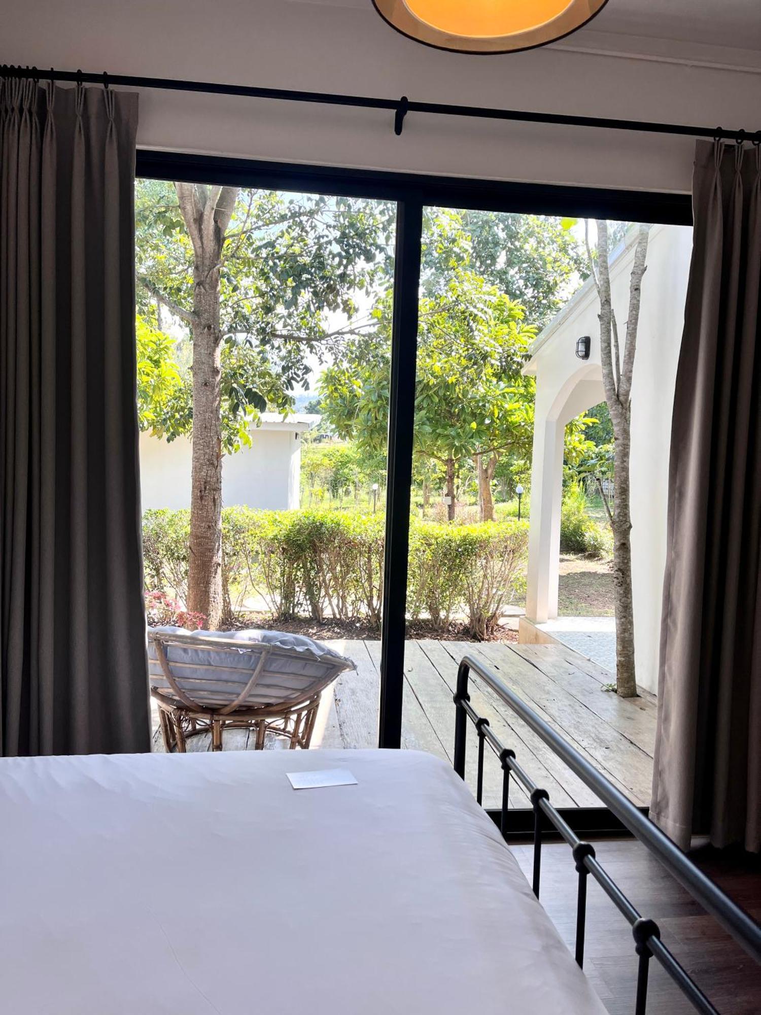 Tubtao Sleepy Hill Hotell Pong Talong Rum bild